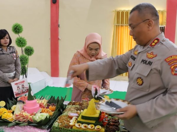 Hari Jadi Polwan ke-75, Polres Wakatobi Gelar Syukuran