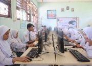 Ratusan Siswa Tingkat Atas di Buton Ikuti UKBI Adaptif