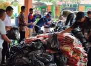 UPT Dirjen Perhubungan Laut se Sultra Salurkan Bantuan bagi Korban Banjir di Kendari