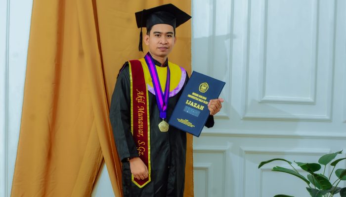 Raih IPK Sempurna, Mahasiswa Asal Kolaka Jadi Wisudawan Terbaik