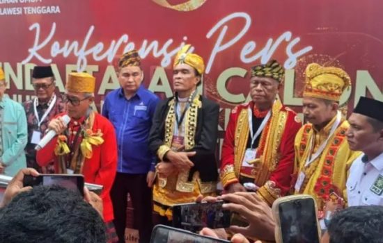 Resmi Mendaftar, LA-IDA Yakin Raih Kemenangan di Pilgub Sultra