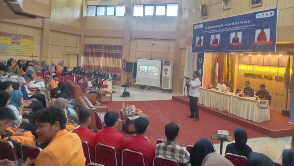 HMJ Akuntansi UHO Adakan Seminar Nasional