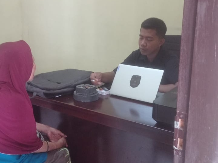 Alami Penganiayaan, Hj Siti Nur Haila Lapor ke Polsek Tomia Timur