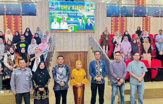 Temu Bisnis Kendari: Membangun Kolaborasi Ekonomi Digital untuk Produk Lokal