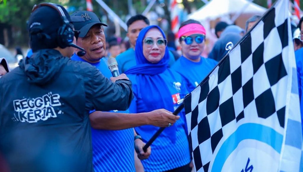 Wagub Sultra Pimpin Jalan Sehat Hari Hepatitis Sedunia
