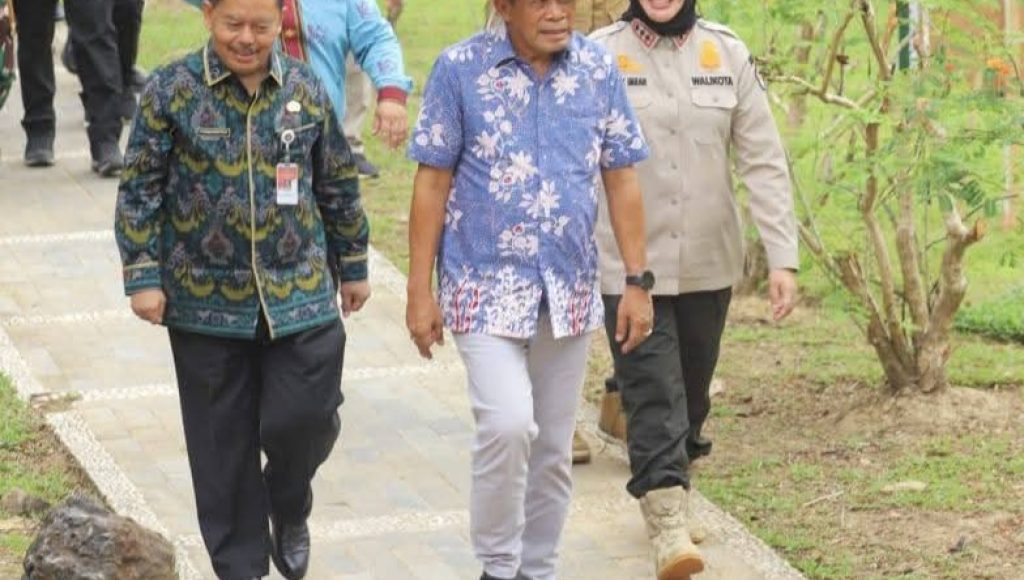 Wagub Sultra Hadiri Pembukaan Retret Pemkot Kendari