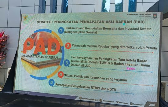 Mendagri Tito Karnavian Dorong Daerah Tingkatkan PAD dan Hidupkan Sektor Swasta di Rakornas PHD Kendari