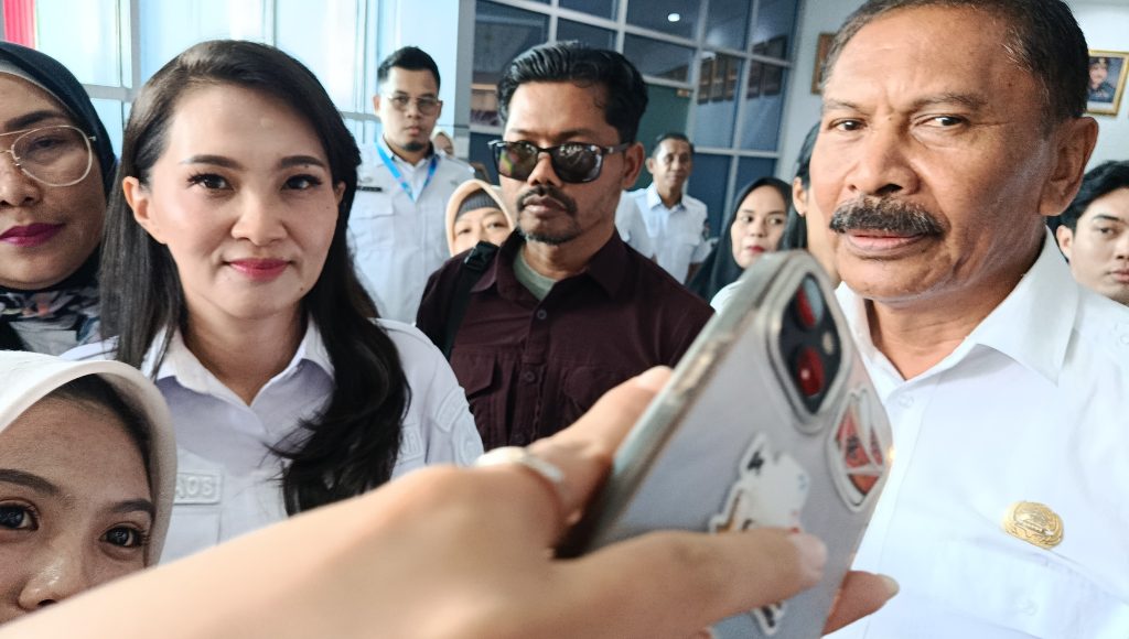 Masyarakat Kendari "Berebut" Gubernur Maluku Utara, Sharly Djoanda Laos