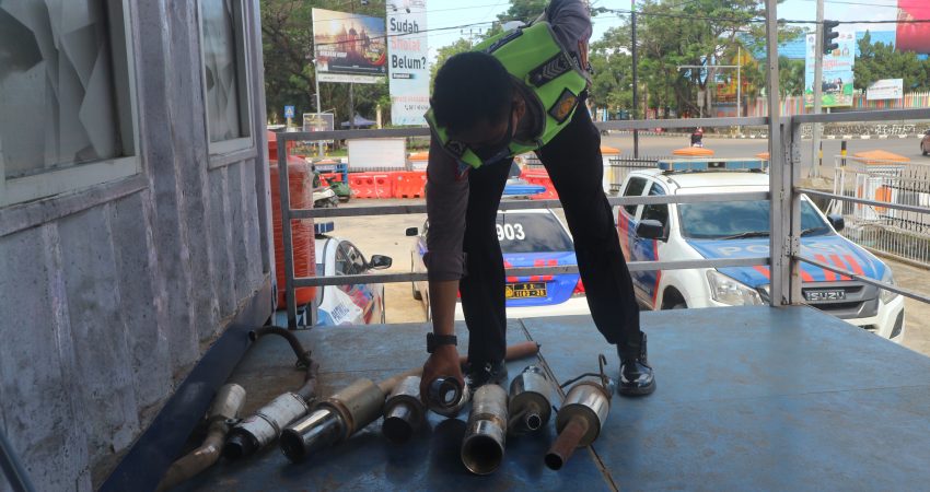 Satlantas Polres Kendari Kembali Amankan Belasan Knalpot Racing