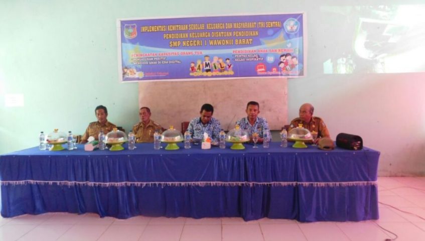 Pendidikan Keluarga Melalui Implementasi Trisentra