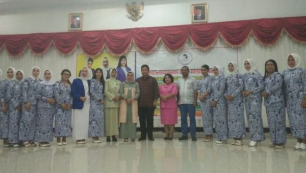 Yulianti Since Yunus Resmi Dilantik Jadi Ketua IWAPI Muna