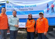 PT Vale Serahkan Bantuan Kemanusiaan untuk Korban Banjir Bandang dan Longsor di Luwu