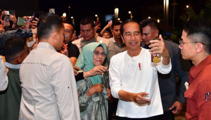 Presiden Jokowi Disambut Meriah di The Park Kendari