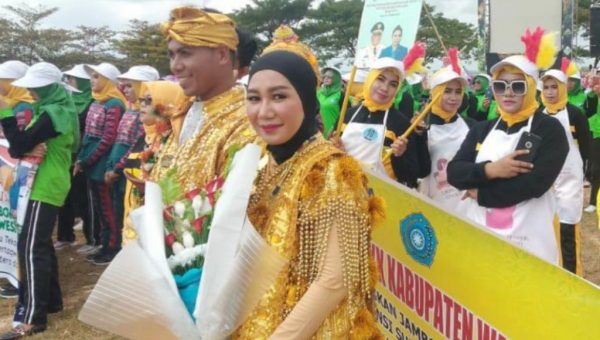 TP-PKK Wakatobi Sambet Juara Umum Jambore Tingkat Sultra