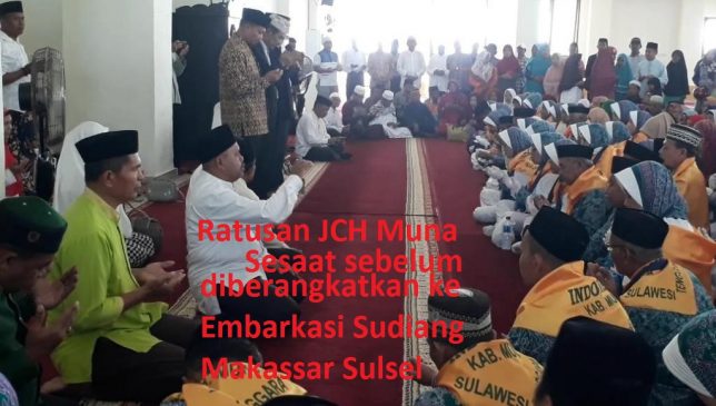Pemda Muna Bantu 65 Jemaah Calon Haji yang Berangkat ke Mekkah