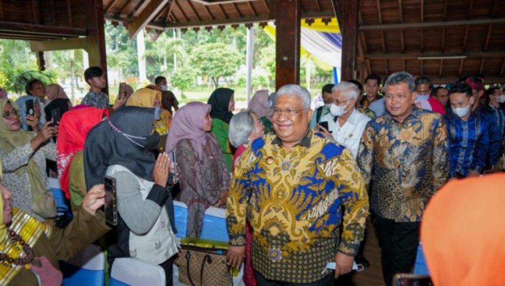 Resmikan Anjungan Sultra TMII, Gubernur Ali Mazi: Promosi Pariwisata dan Ekraf Daerah
