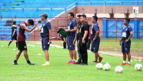 Laga Persijap Lawan Persekat Digelar Jumat Malam