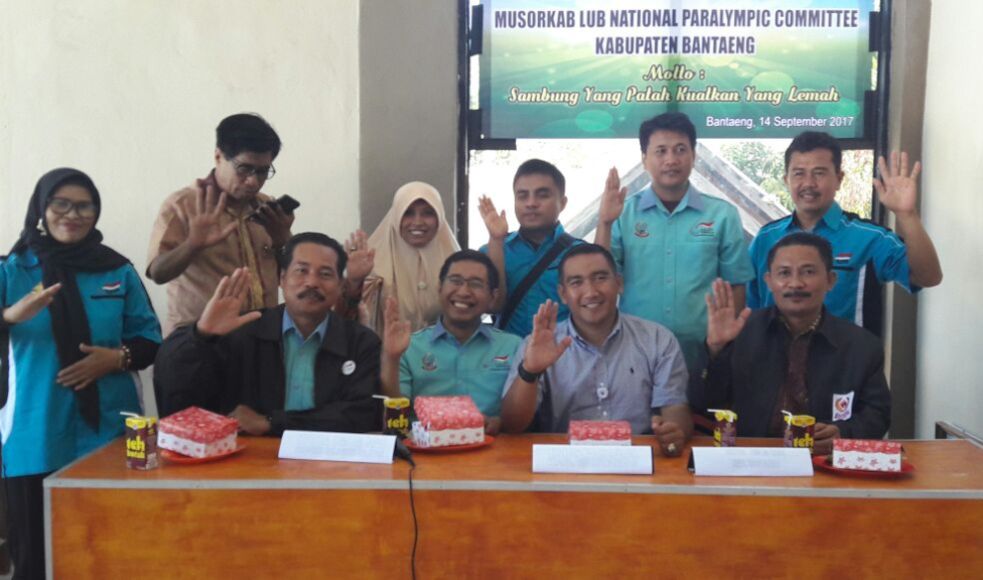 Kepala Dinas Pemuda dan Olahraga Bantaeng Syahrul bayan (tengah) saat membuka FOTO : SYAMSUDDIN