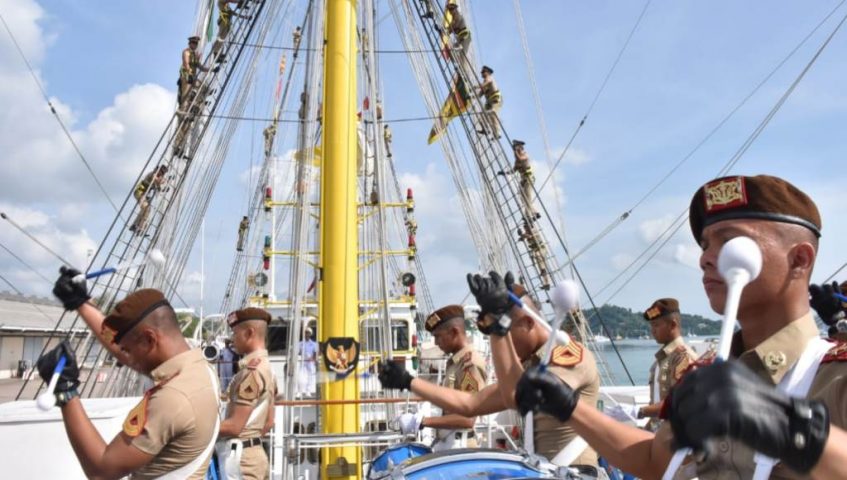 Tinggalkan Phuket, KRI Bima Suci Lanjutkan Pelayaran ke Myanmar