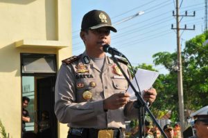Kapolres Ĺangsa AKBP Satya Yudha Prakarsa, S.IK saat membacakan amat Kapolri dalam gelar pasukan PAM Ramadniya. FOTO : ROBY SINAGA