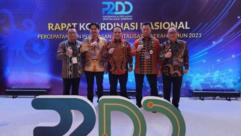 Kendari Memperoleh Penghargaan Kinerja TP2DD Terbaik di Sulawesi