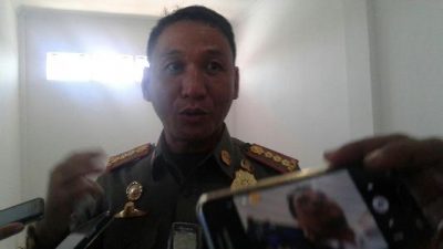 kepala badan satpol PP Kota kendari Amir Hasan. FOTO ; FA