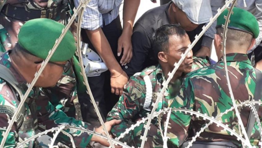Anggota Kodim 1417/Kendari Selamatkan Intel Brimob dari Amuk Massa