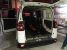 Korban kecelakaan Lalulintas di jalan Solo-Jogja saat dievakuasi dengan mobil ambulance. FOTO : AGUNG NUGROHO