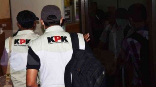 Usai Buka Puasa, 10&nbsp; Pejabat Busel Diamankan Tim KPK Karena OTT