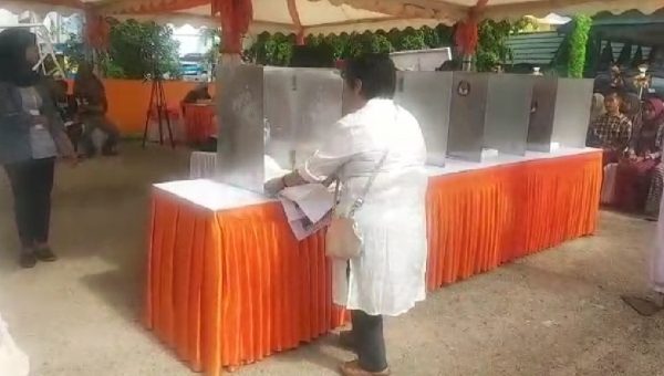 KPU Baubau Gelar Simulasi Pencoblosan