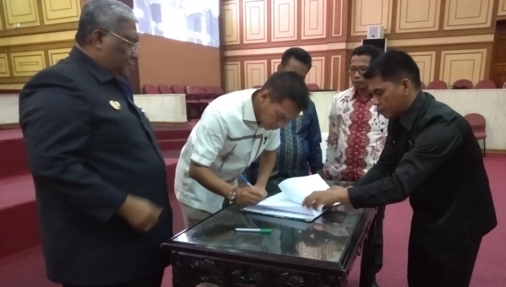 Eksekutif dan Legislatif Teken MoU KUA PPAS, APBD Sultra Rp 4 Trillliun Lebih