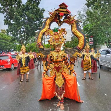Karnaval Halo Sultra 2019 Baubau Tampilkan Tenun Memukau﻿