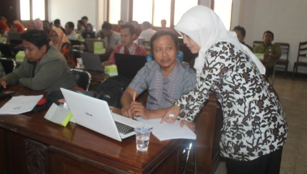 Dinsospermades Jepara Sosialisakan Aplikasi Intergrasi Desa