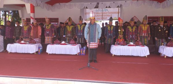 Kebersamaan Pangdam XIV Hasanuddin Dengan Masyarakat Kolaka﻿