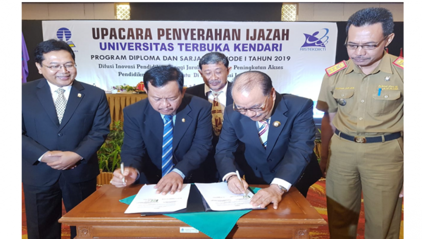 Dorong Percepatan SDM, Pemda Konsel Teken MoU Dengan UT Kendari