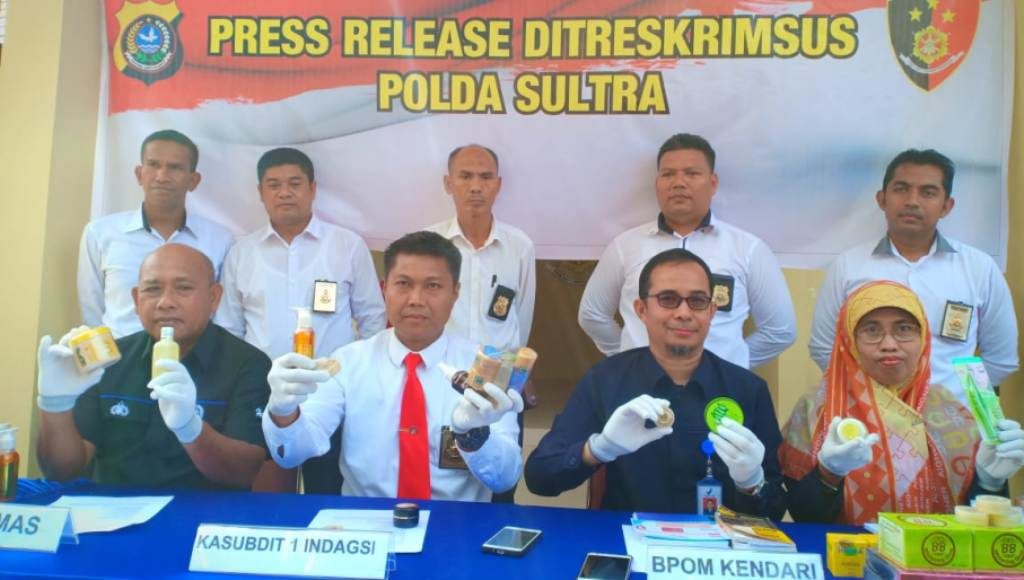 Ratusan Kosmetik Ilegal di Kendari Dengan merk Ternama Hingga Racikan Disita Polisi