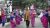 Kapolres Kolaka yang baru AKBP Didik Supranoto saat menginjakan kaki pertama di tempat tugas baru di mapolres Kolaka dengan di sambut tarian mondotambe. FOTO ; LAN