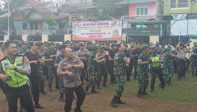 Polres Baubau Gelar Olahraga Sinergitas Bersama TNI