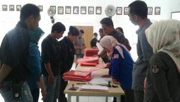 LO Paslon Ini Serahkan Hasil Perbaikan Syarat Dukungan