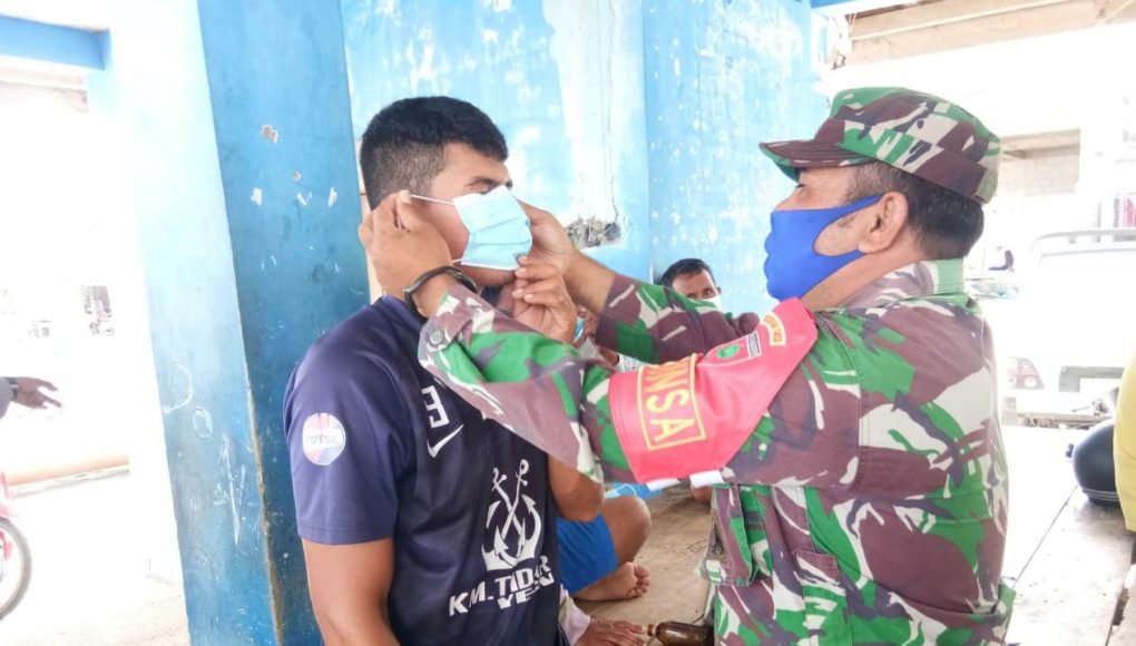 Putus Penyebaran Covid, Sertu Maulidin Sosialisasi Prokes
