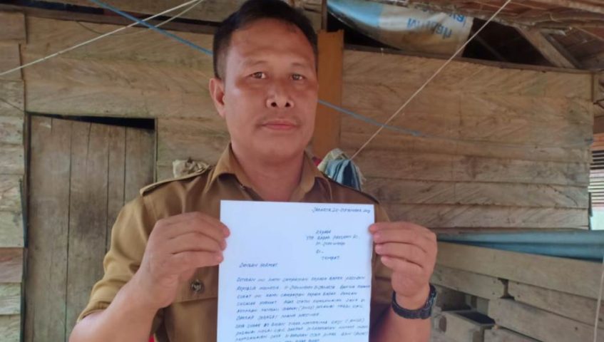Viral, PNS Menangis Karena Sudah Setahun Gaji Tak Dibayar