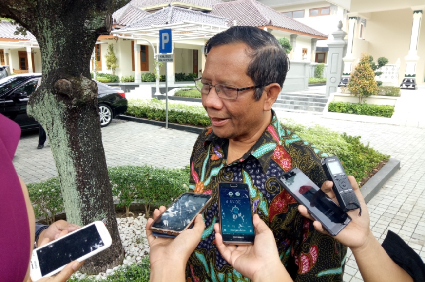 Prof. Dr. Mohammad Mahfud, M.D., saat ditemui awak media beberapa waktu lalu di Gedung Kepatihan DI Yogyakarta FOTO : NADHIR ATTAMIMI
