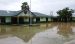 Markas Kodim terendam banjir di pagi hari membuat apel pagi di batalkan dan di ganti dengan melakukan pembersihan. FOTO : LA ODE AWALUDDIN