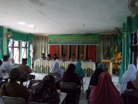 mengumandangkan tabliyah, mengawali pelaksanaan bimbingan manasik haji, Selasa (25/7/2017) FOTO : MAN