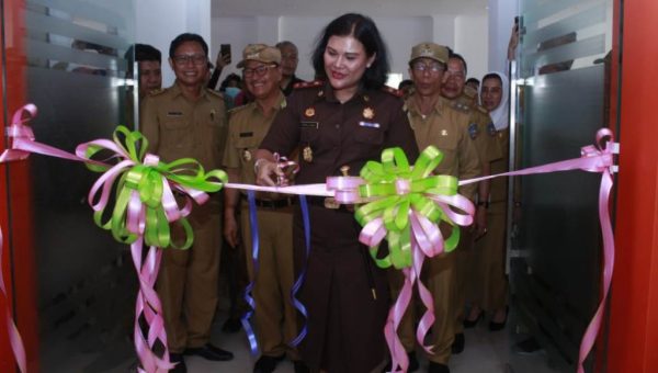Peresmian Gedung IGD RSD Konsel, Ratusan Pasien Katarak Dapat Operasi Gratis