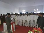Bupati Buton Utara Abu Hasan saat melantik 43 Kepala Desa terpilih di pikades serentak tahun 2017. FOTO ; MIRDAT