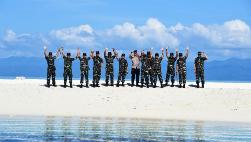 Para Jenderal TNI Kagum Pesona Alam Morotai
