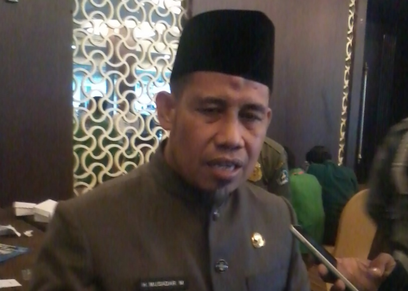 Wakil Walikota kendari H. Musadar Mapasomba bakal kembali ke kamous usai menjabat wawali selama dua periode. FOTO " ISWANTO
