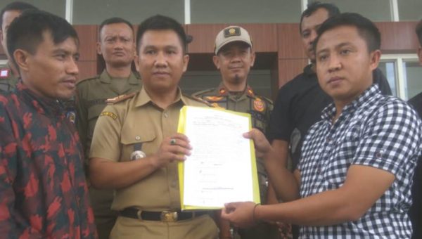 Diduga Serobot Lahan Masyarakat, PT Merbau Diadukan ke Pemda dan DPRD Konsel