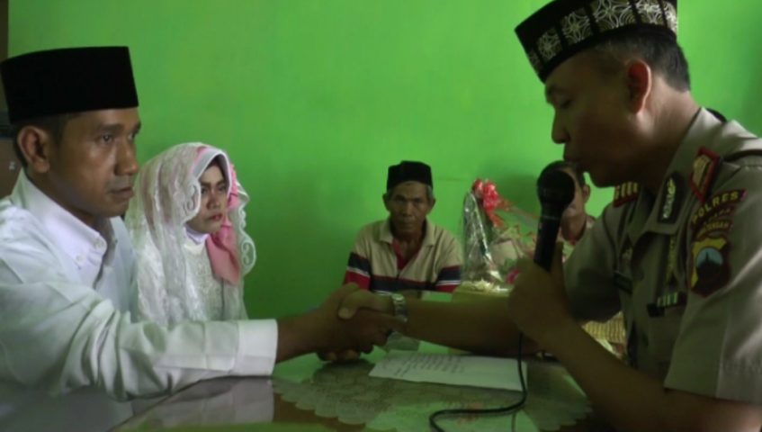 Pasangan Mesum di Jepara Dinikahkan di Mapolsek, Kapolsek Jadi Wali Nikah